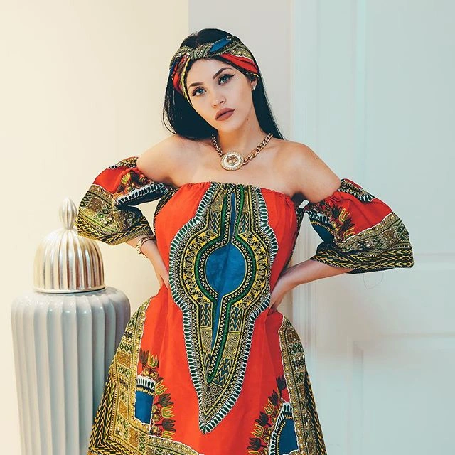 Клаудія Альєнде - бразильська копія Меган Фокс з чудовою фігурою (30 фото) – фото 19