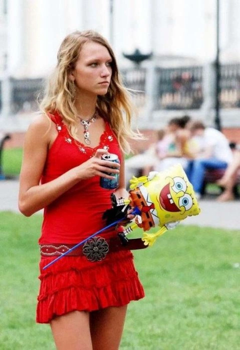 Наші дівчата в коротких спідницях (40 фото) – фото 6