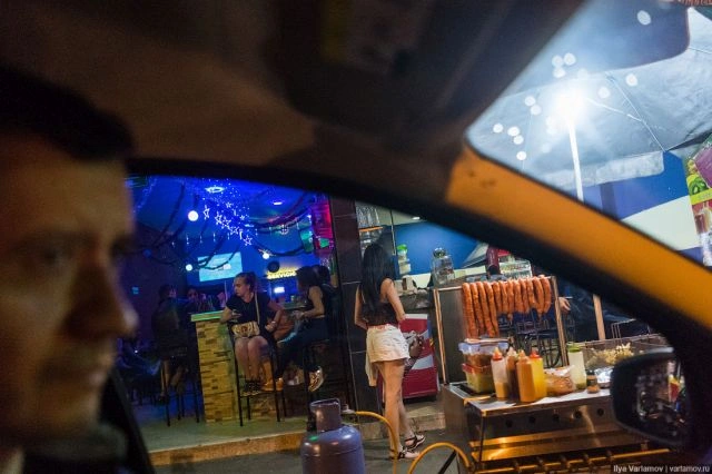 Вуличні проститутки кубинського міста Медельїн (22 фото) – фото 19