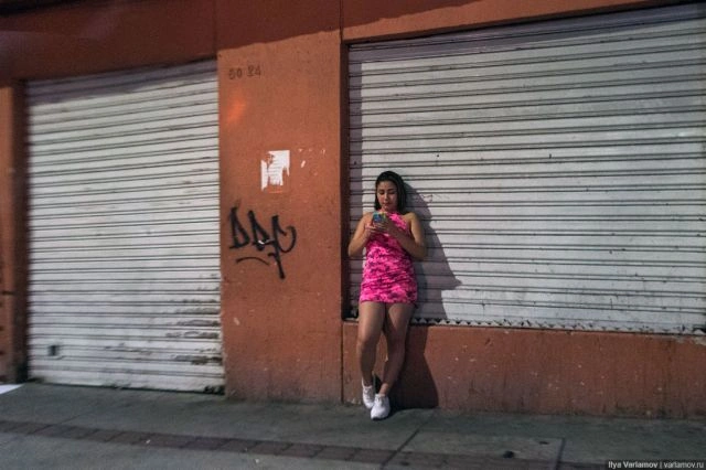 Вуличні проститутки кубинського міста Медельїн (22 фото) – фото 22