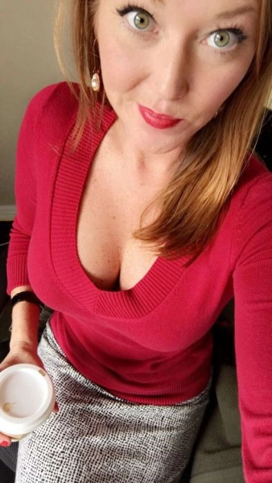 Дівчата нудьгують на роботі (40 фото) – фото 12