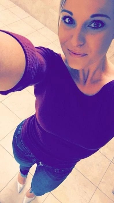 Дівчата нудьгують на роботі (40 фото) – фото 16