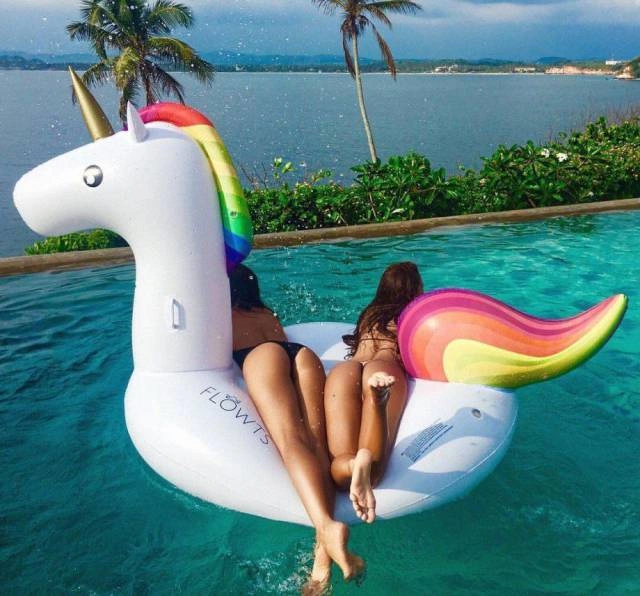 Красуні у купальниках (51 фото) – фото 5