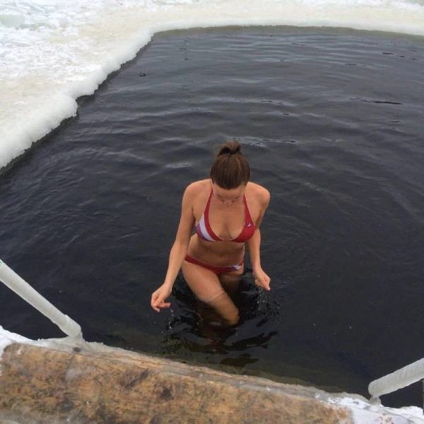 Красуні у купальниках (51 фото) – фото 36