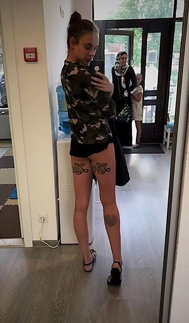 Секс на набережній у центрі Москви приніс славу Саші Травці (15 фото + відео) – фото 3