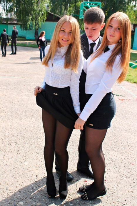 Випускниці різних часів (48 фото) – фото 21