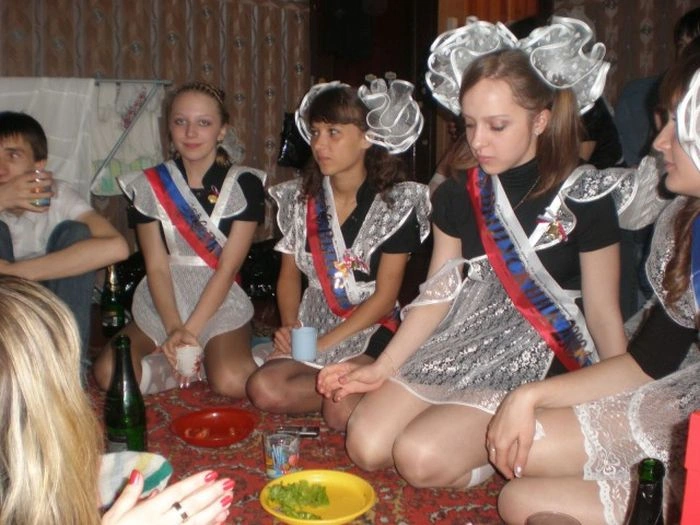 Випускниці різних часів (48 фото) – фото 30