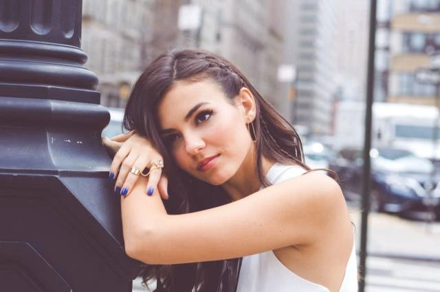 Чарівні та милі дівчата (51 фото)