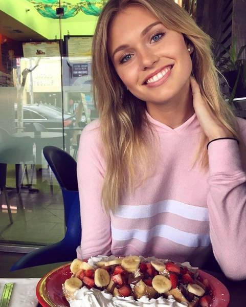 Чарівні та милі дівчата (51 фото) – фото 4