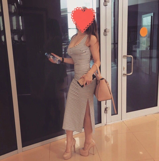 Дівчина виставила на аукціон свою дівственність (9 фото) – фото 3