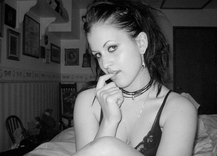 Що незвичайного на цих фото? (2 фото)