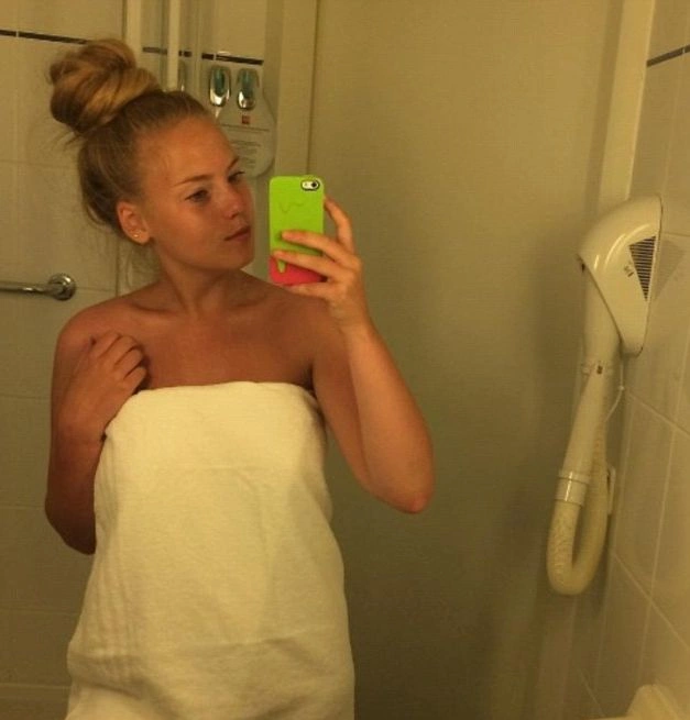 "Оксана Невесела - найспекотніша вчителька математики у світі" (20 фото) – фото 10