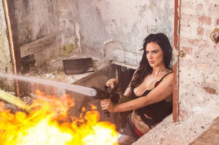 Все, що залишилося поза кадром однієї гарячої фотосесії (40 фото) – фото 21