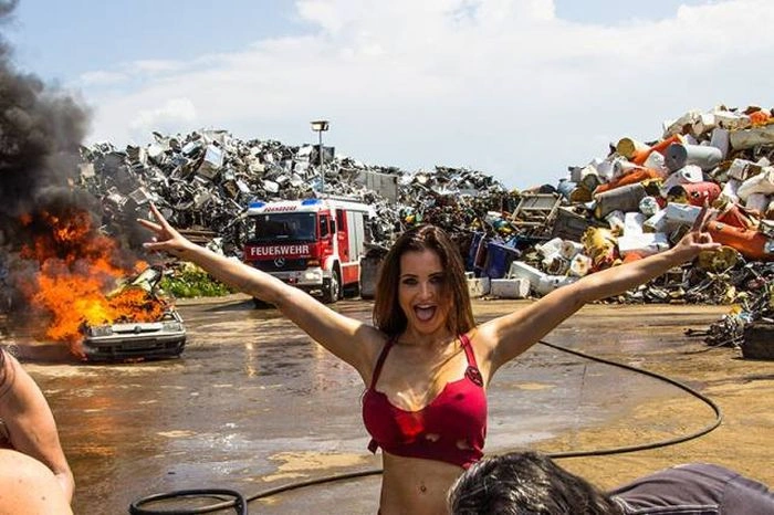 Все, що залишилося поза кадром однієї гарячої фотосесії (40 фото) – фото 26