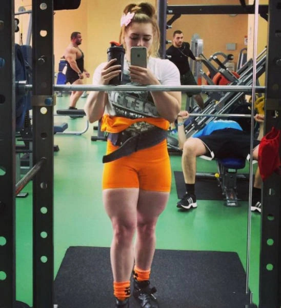 Дівчата, які можуть встояти за себе (42 фото) – фото 3