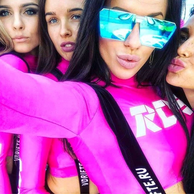 Чарівні дівчата на трасі "Нижегородське кільце" (53 фото) – фото 10