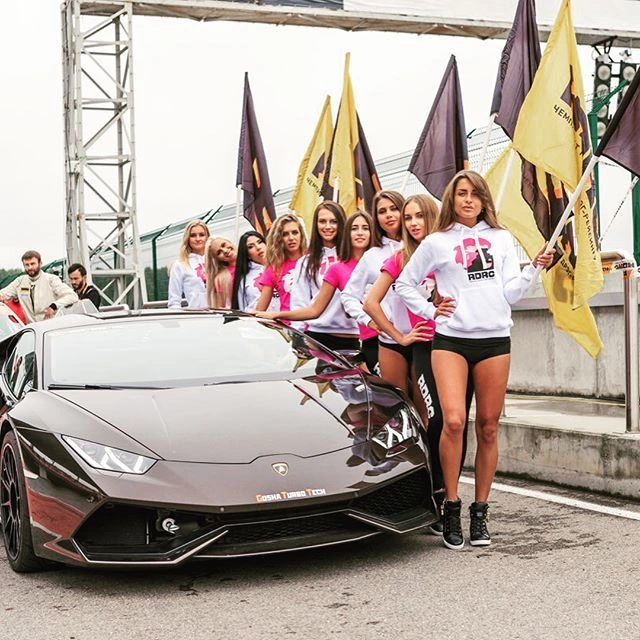 Чарівні дівчата на трасі "Нижегородське кільце" (53 фото) – фото 41