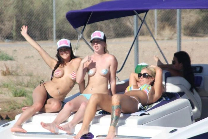 Озеро Хавасу - рай для чоловіків (30 фото) – фото 4