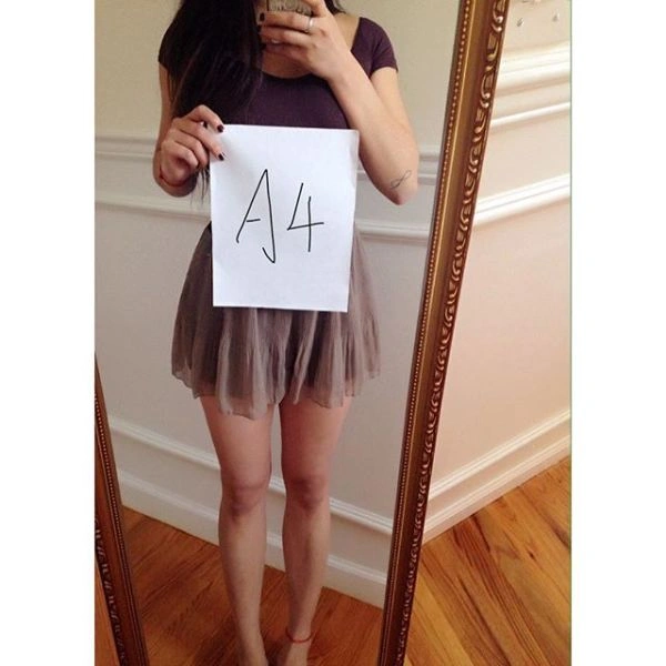 Китаянки демонструють стрімкість талії за допомогою аркуша паперу А4 (26 фото) – фото 6