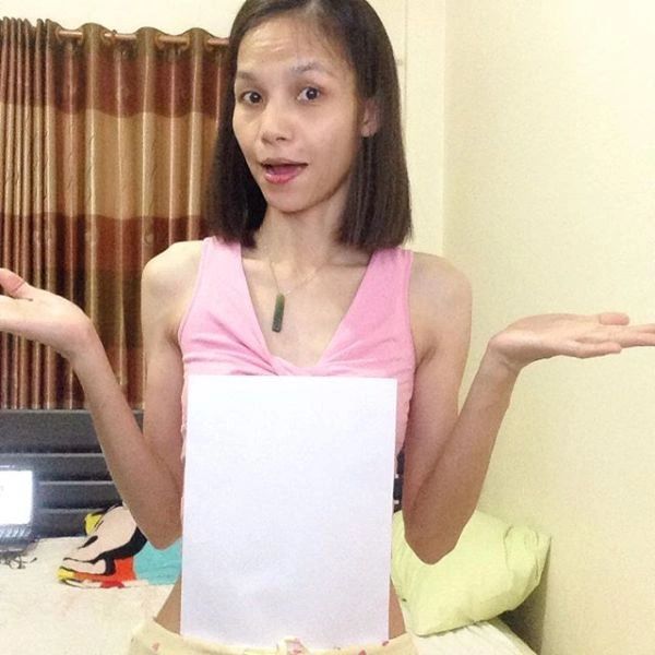 Китаянки демонструють стрімкість талії за допомогою аркуша паперу А4 (26 фото) – фото 14