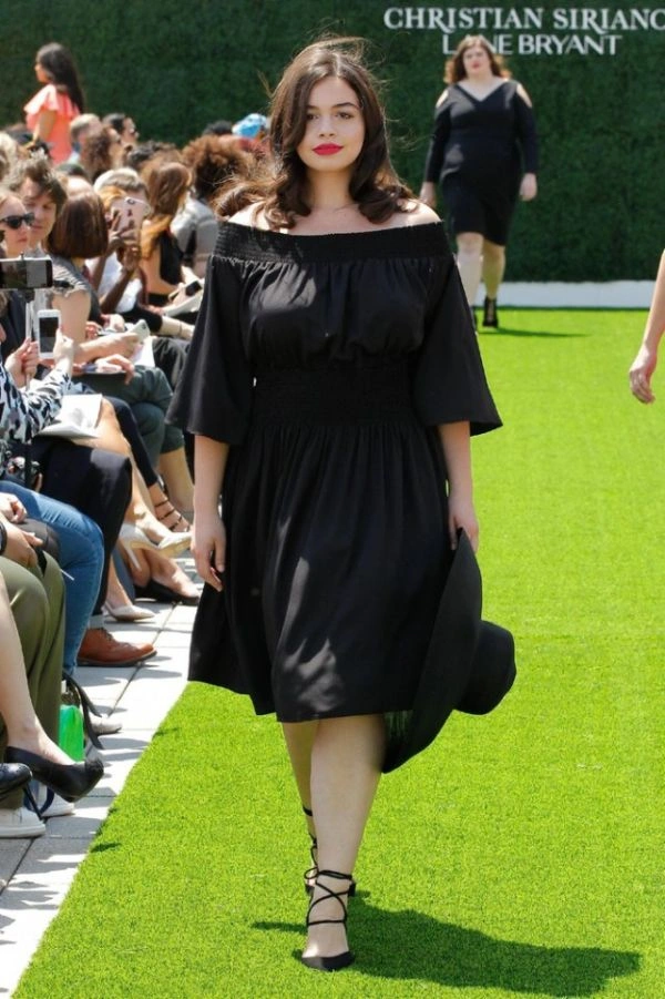 Плюс-сайз моделі на показі мод в Нью-Йорку (21 фото) – фото 7