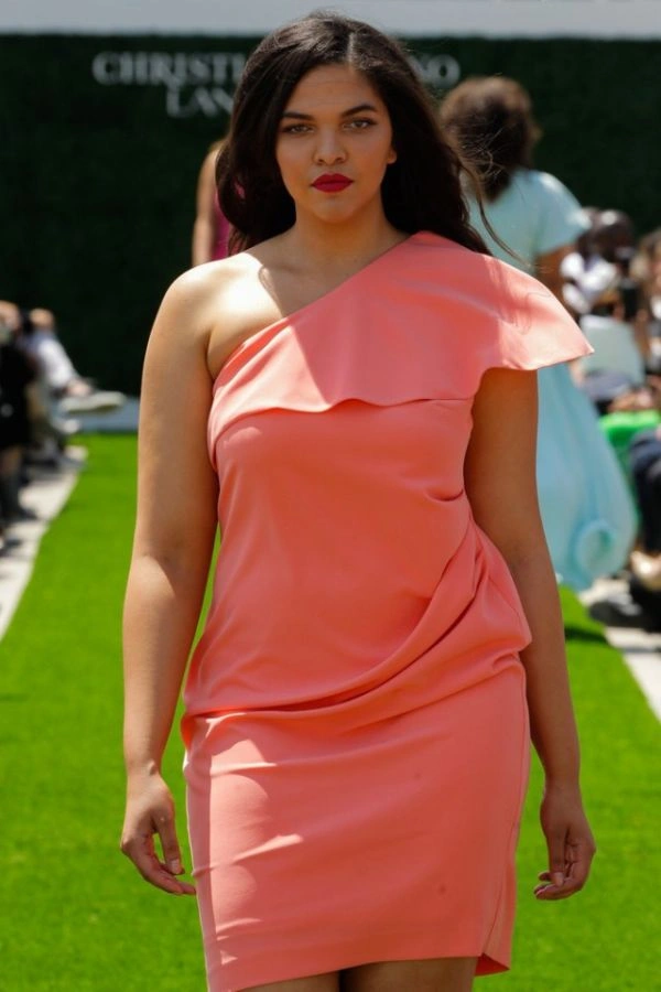 Плюс-сайз моделі на показі мод в Нью-Йорку (21 фото) – фото 15