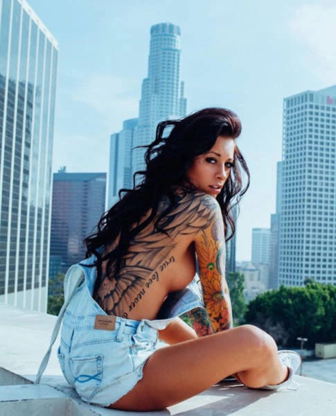 Чудові дівчата з позаздрювання гідними фігурами (67 фото) – фото 62