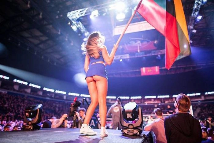 Смішні дівчата. Частина 89 (42 фото) – фото 3