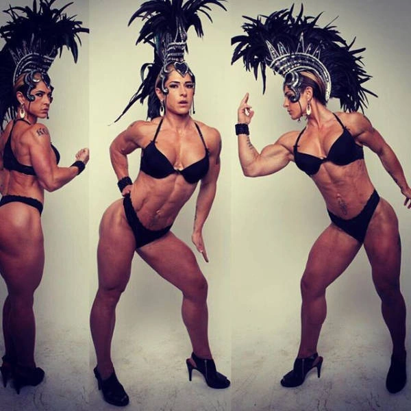 Кортні Олсон - дівчина з неймовірно сильними ногами (25 фото) – фото 3