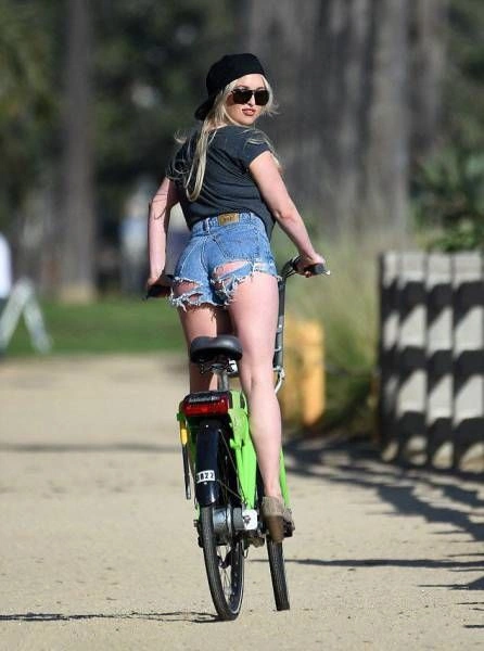 Смішні дівчата. Частина 73 (63 фото) – фото 17