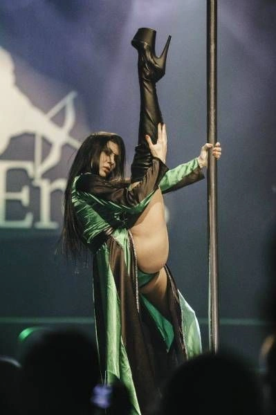 Смішні дівчата. Частина 52 (63 фото) – фото 16