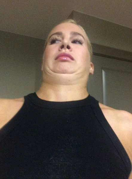 Поклонниця виганяння дурня виявилася дуже привабливою дівчиною Кармен Дікман (13 фото) – фото 5