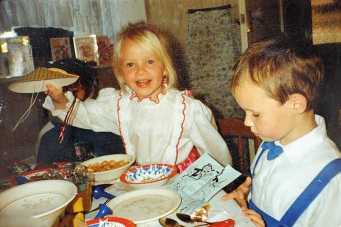 Британка витратила 125 000 доларів, щоб стати схожою на Барбі (12 фото) – фото 1