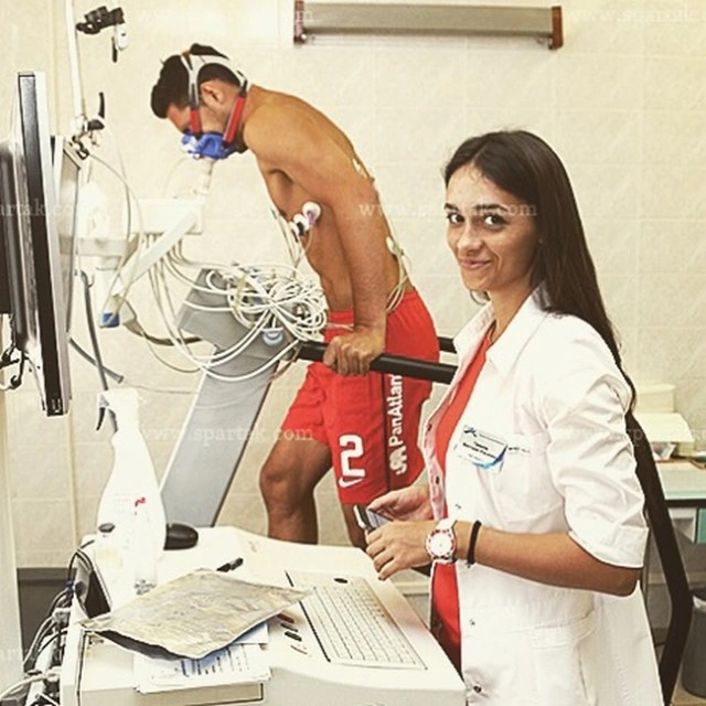 Вікторія Гамеєва може стати найкрасивішим спортивним лікарем у світі (22 фото) – фото 21