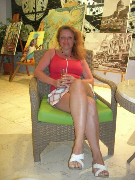 Успішні фото дівчат без бюстгальтерів (40 фото) – фото 28