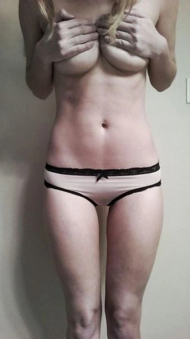 Напіввідкриті фото дівчат (50 фото) – фото 25