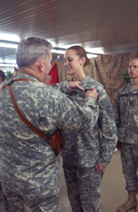 Дівчата в армії (77 фото) – фото 6