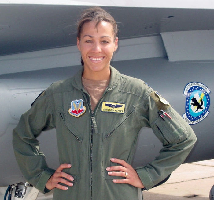 Дівчата в армії (77 фото) – фото 35