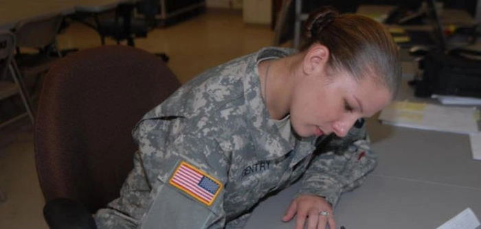 Дівчата в армії (77 фото) – фото 40