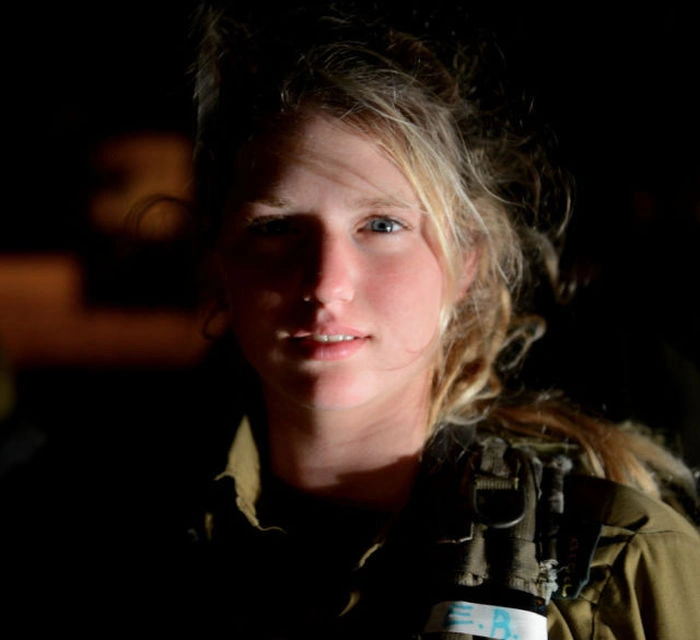 Дівчата в армії (77 фото) – фото 58