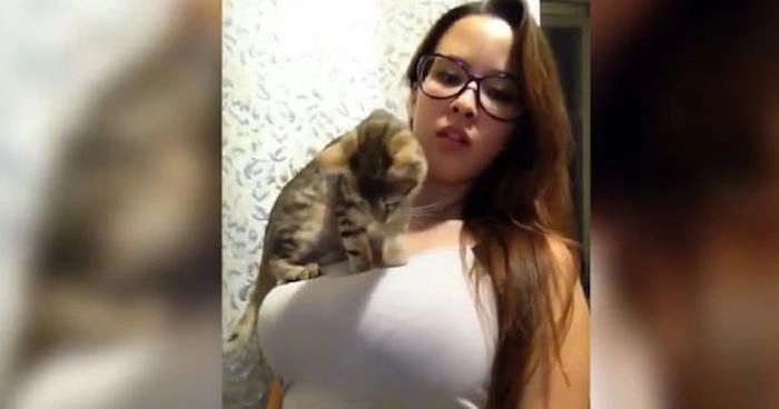 Дівчата та тварини (22 фото) – фото 5