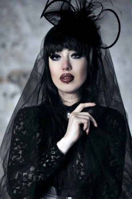 У Туреччині стюардеса втратила роботу через фотосесію (46 фото) – фото 13