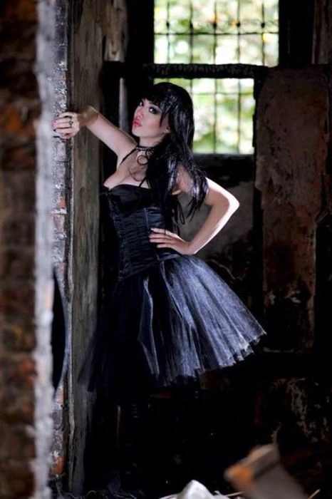 У Туреччині стюардеса втратила роботу через фотосесію (46 фото) – фото 38