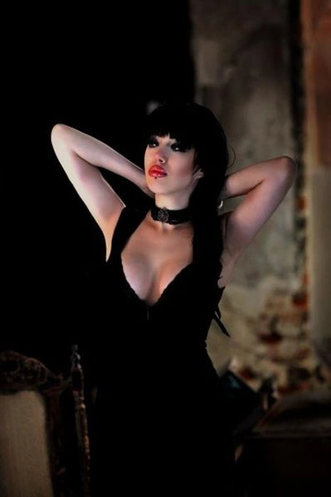 У Туреччині стюардеса втратила роботу через фотосесію (46 фото) – фото 44