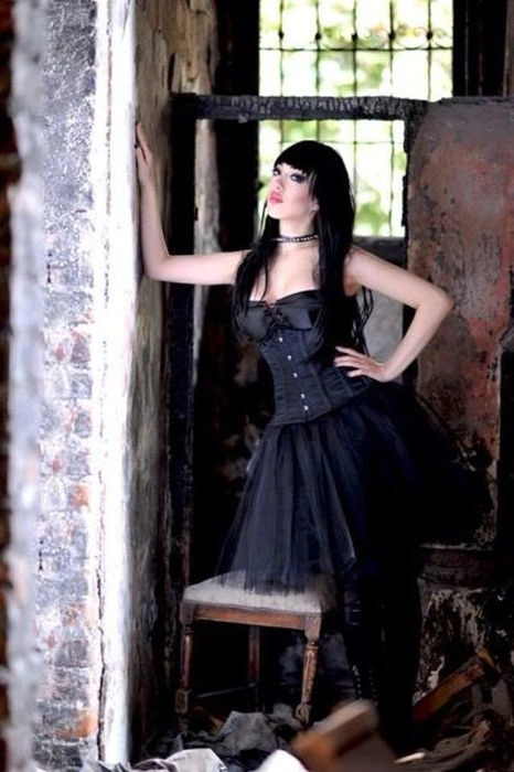 У Туреччині стюардеса втратила роботу через фотосесію (46 фото) – фото 46