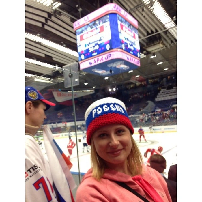 Милі вболівальниці на хокеї (34 фото) – фото 5