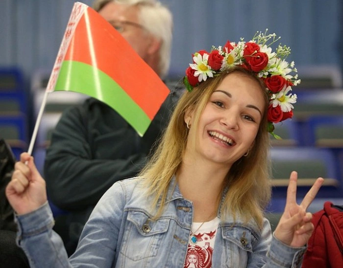 Милі вболівальниці на хокеї (34 фото) – фото 22