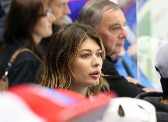 Милі вболівальниці на хокеї (34 фото) – фото 29