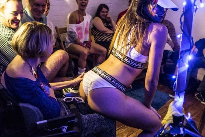 Смішні дівчата. Частина 13 (56 фото) – фото 14