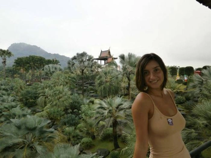 Фотосесія дівчини привернула увагу користувачів мережі (8 фото)